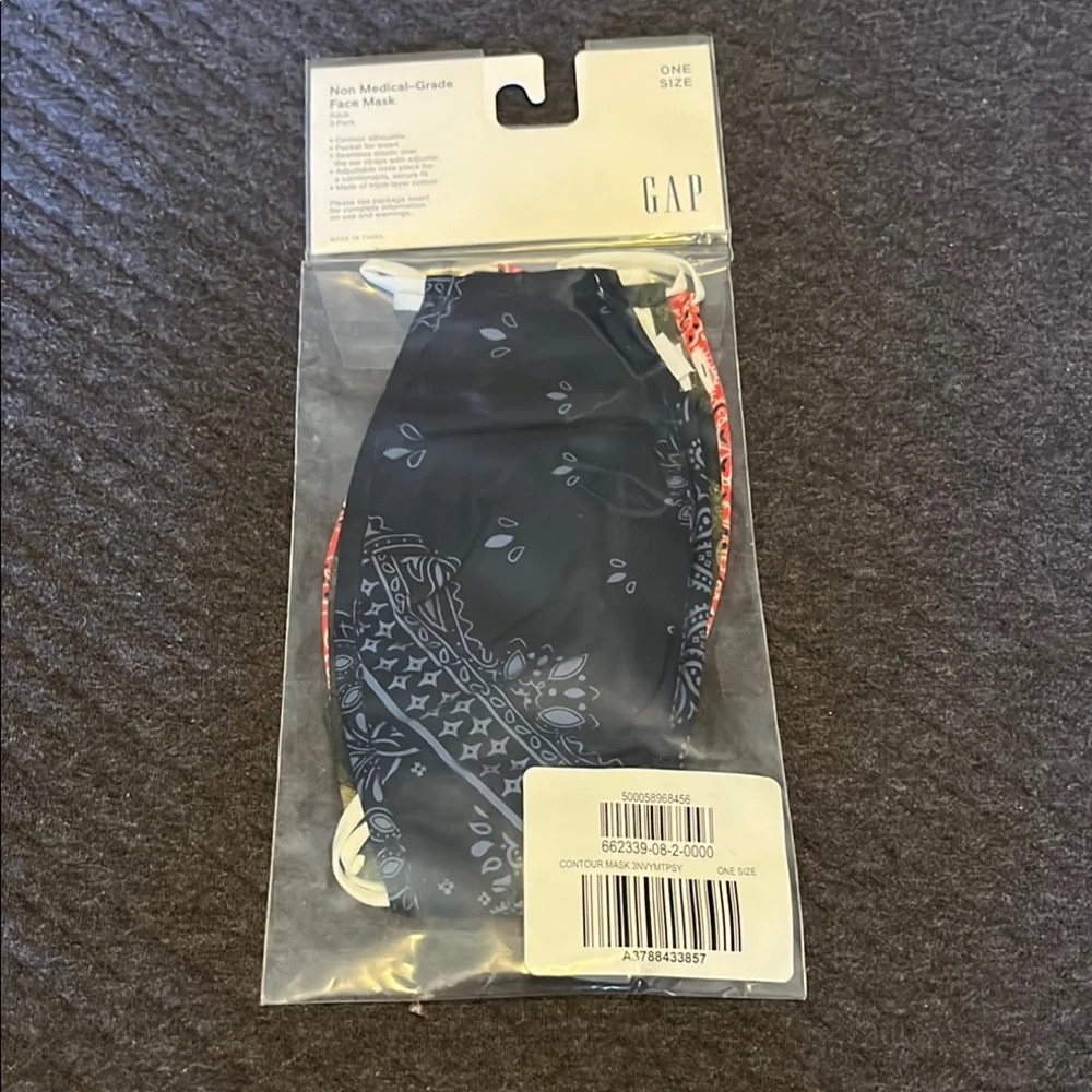 GAP new nonmedical grade facemasks three pack adult